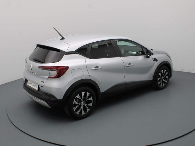 Renault CAPTUR 1.6 E-Tech Hybrid 145 evolution Climate control | Navig | 17" lm velgen