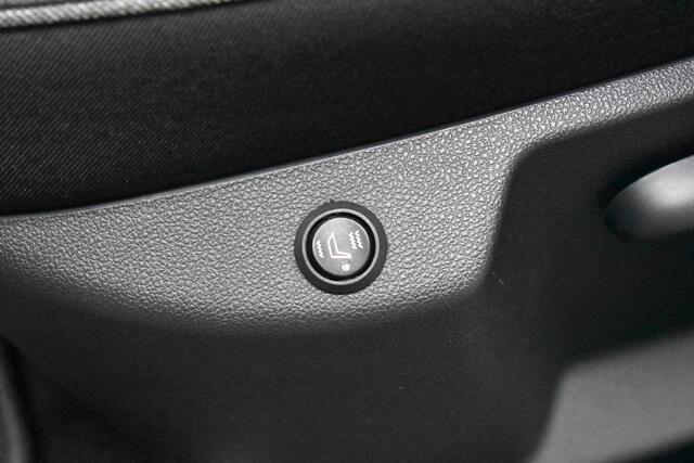Renault CAPTUR TCe 150 EDC Intens | AUTOMAAT | NAVI | CAMERA | CRUISE CONTROL | STOELVERWARMING | CLIMATE CONTROL | PDC | LMV