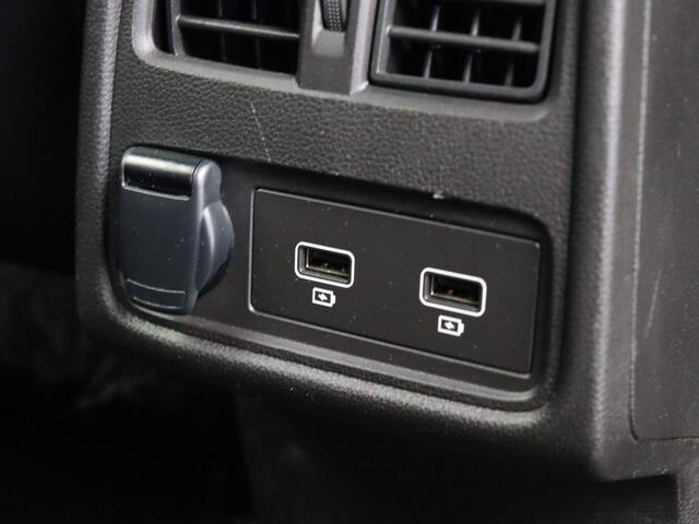 Renault CAPTUR E-Tech Hybrid 145 E-Tech engineered | Stoel- en stuurwielverwarming | Lane assist |