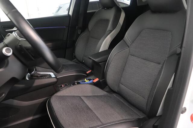 Renault CAPTUR 1.3 TCe 140 Intens | Automaat | Rondom zicht camera | Bose | Voorruit verwarming | Navigatie |