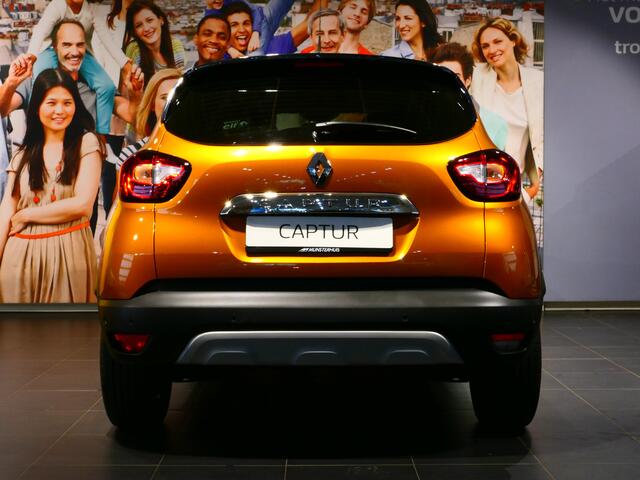 Renault CAPTUR TCe 90 Intens - Camera, Cruise, Navigatie