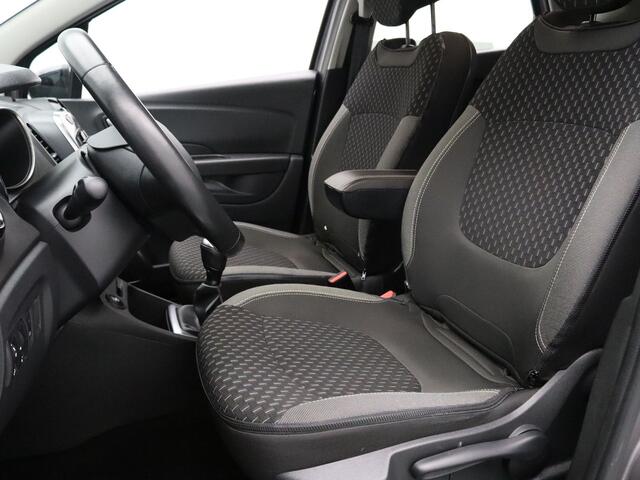 Renault CAPTUR TCe 90pk Intens Cruise | Climate | Navi | Parkeersens. achter