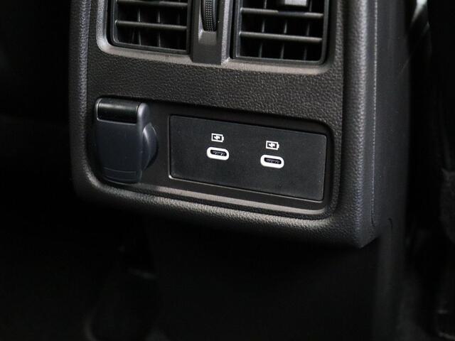 Renault CAPTUR 160pk Mild Hybrid Techno | Pack Winter | Adaptieve Cruise Control | Digital Cockpit |