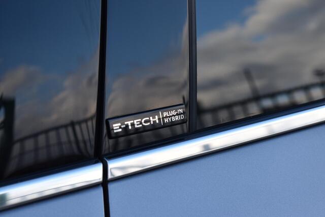 Renault CAPTUR E-Tech Plug-in Hybrid 160 pk Intens | TREKHAAK | CAMERA | NAVI | CRUISE CONTROL | CLIMATE CONTROL | PDC | LMV