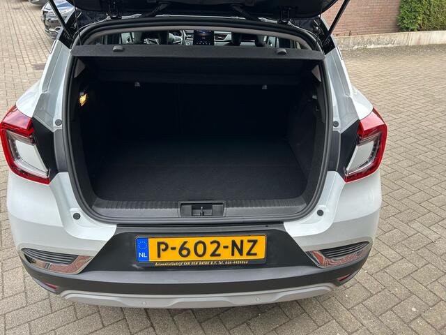 Renault CAPTUR 1.6 E-Tech Plug-in Hybrid 160 Initiale Paris/ In opdracht van klant