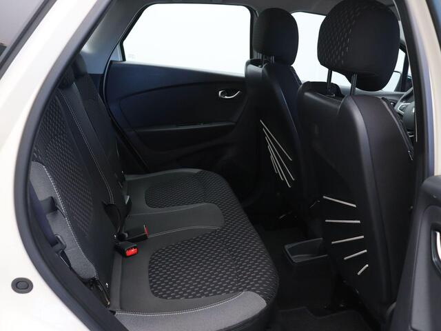 Renault CAPTUR TCe 90pk Intens | Climate control | Navigatie | Cruise Control | Parkeersensoren |