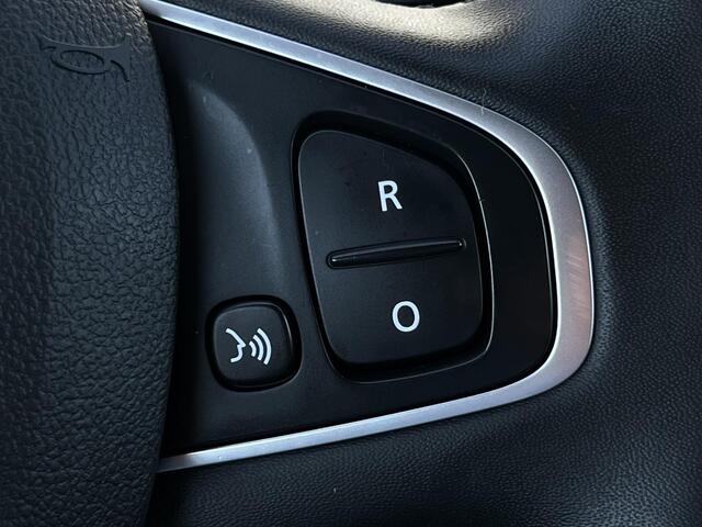 Renault CAPTUR 1.3 TCe 155 Intens / Automaat / Navigatie / Airco / Cruise Control / 1.200 KG Trekgewicht /