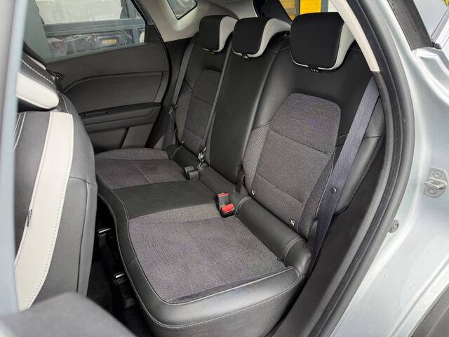 Renault CAPTUR 1.3 TCe Mild Hybrid 140 pk EDC Automaat Camera Trekhaak