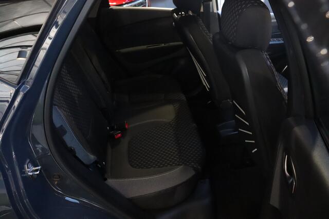 Renault CAPTUR TCe 150pk EDC Automaat Intens