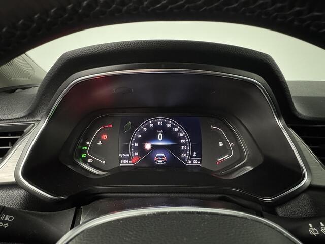 Renault CAPTUR 1.0 TCe 100 Intens ACHTERUITRIJCAMERA | PARKEERSENSOREN VOOR-/ACHTER | APPLE CARPLAY/ANDRIOD AUTO | CLIMATE CONTROL