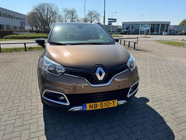 Renault CAPTUR TCe 120 Xmod LEDEREN INTERIEUR/ STOELVERWARMING/ PARK ASSIST ACHTER + CAMERA/ ARMSTEUN/ TREKHAAK/ ETC... DEALER ONDERHOUDEN! RIJKLAAR!