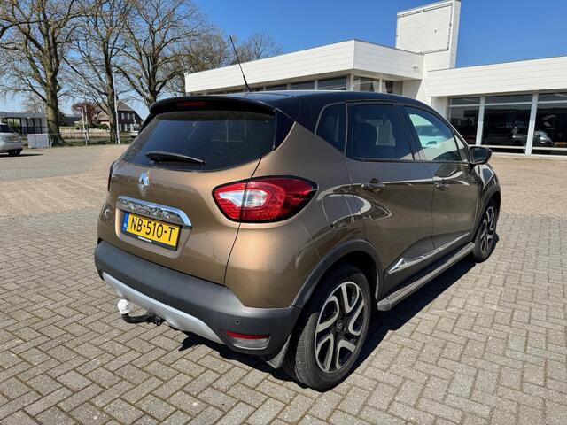 Renault CAPTUR TCe 120 Xmod LEDEREN INTERIEUR/ STOELVERWARMING/ PARK ASSIST ACHTER + CAMERA/ ARMSTEUN/ TREKHAAK/ ETC... DEALER ONDERHOUDEN! RIJKLAAR!