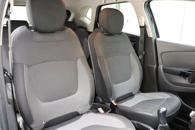 Renault CAPTUR 0.9 TCe Dynamique 90pk | Navigatie | Camera | Cruise Control | Climate Control | Trekhaak | Lichtmetalen Velgen