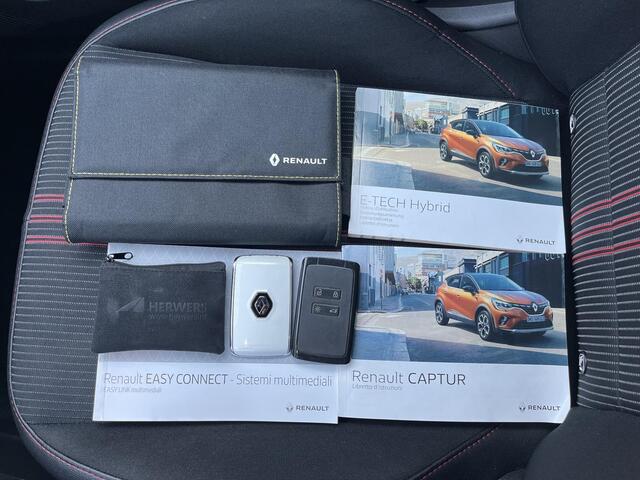 Renault CAPTUR 1.6 E-Tech Hybrid 145 R.S. Line Automaat / Achteruitrij camera / Cruise- en Climate Control / Apple Carplay & Android Auto / Navigatie groot scherm / Keyless Entry & Start / Parkeersensoren voor en achter / Lane assist