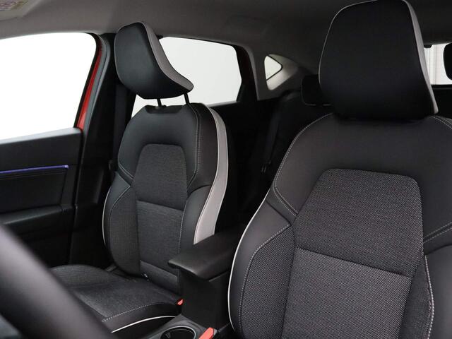 Renault CAPTUR TCe 140pk Techno EDC/AUTOMAAT Camera | Climate | Navi | Parksens. v+a | Stoel -/ Stuur verwarmd