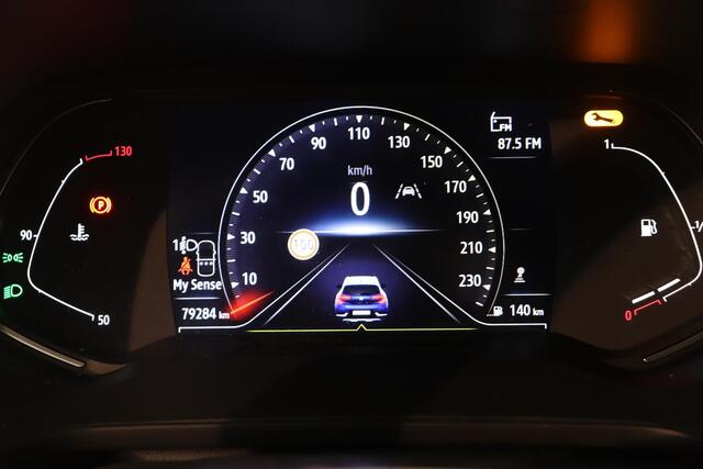 Renault CAPTUR 1.3 TCe 130 Intens | Apple Carplay Android Auto Navigatie | Climtronic | Parkeersensor | Trekhaak |