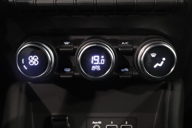 Renault CAPTUR 1.3 TCe 130 Intens | Apple Carplay Android Auto Navigatie | Climtronic | Parkeersensor | Trekhaak |