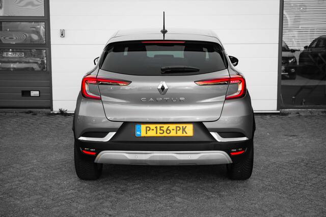 Renault CAPTUR 1.3 TCe 140 PK Intens | Automaat | Camera achter | Sensoren voor | NAVI |