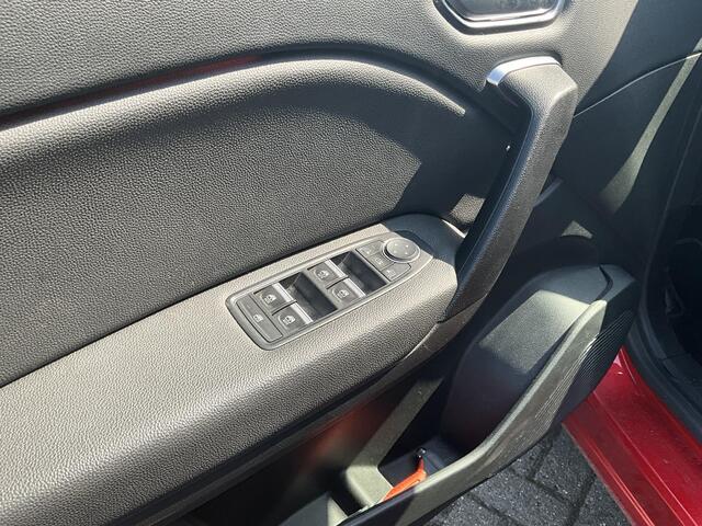 Renault CAPTUR 1.0 TCe 100 Intens