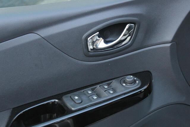 Renault CAPTUR 1.2 TCe Dynamique All Season, Navi, Camera, Trekhaak.