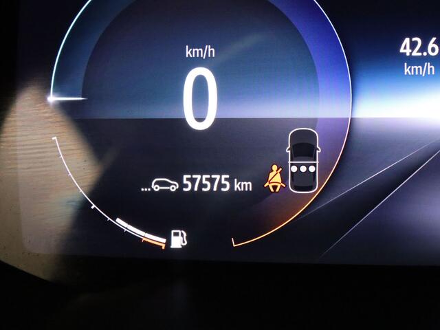 Renault CAPTUR E-Tech Plug-in Hybrid 160 Initiale Paris Camera | Adapt. Cruise | Parkeersens. v+a | Stoel-/stuurverw.