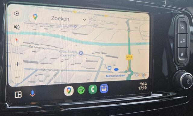Renault CAPTUR 0.9 TCe Intens / 1e Eigenaar / Dealer Onderhouden / Achteruitrijcamera / Android Auto / Climate Control / Sensoren Voor en Achter / Navigatie / Reservewiel /