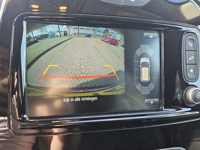 Renault CAPTUR 0.9 TCe Intens / 1e Eigenaar / Dealer Onderhouden / Achteruitrijcamera / Android Auto / Climate Control / Sensoren Voor en Achter / Navigatie / Reservewiel /