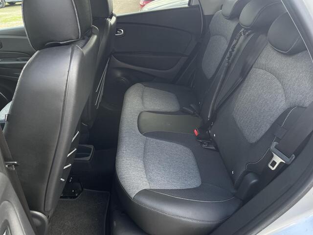 Renault CAPTUR TCe 120 EDC Limited / Automaat / Automatische Airco / Navigatie / Trekhaak / Lichtmetalen velgen / Parkeersensoren achter