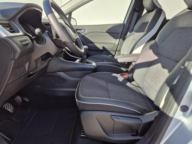 Renault CAPTUR 1.3 mild hybrid 140 techno Handgeschakeld / Apple Carplay Android Auto / Achteruitrijcamera / Keyless Entry/Start / Cruise control / Lichtmetalen wielen 17" / Navigatie /