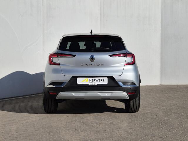 Renault CAPTUR 1.3 mild hybrid 140 techno Handgeschakeld / Apple Carplay Android Auto / Achteruitrijcamera / Keyless Entry/Start / Cruise control / Lichtmetalen wielen 17" / Navigatie /