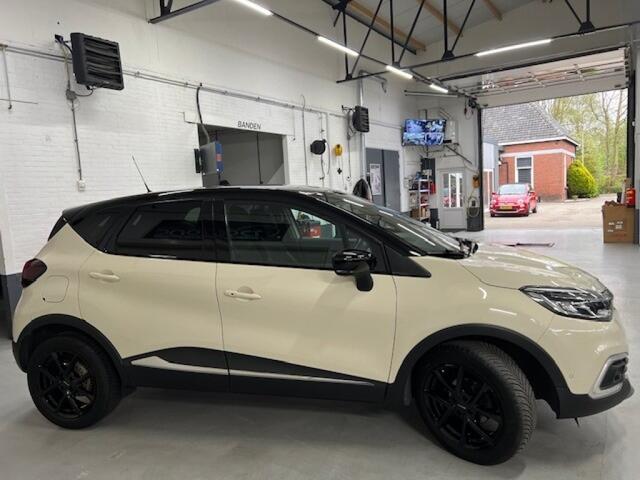 Renault CAPTUR INTENS, Camera, Dode hoek det, Navi, PDC, Clima, Led
