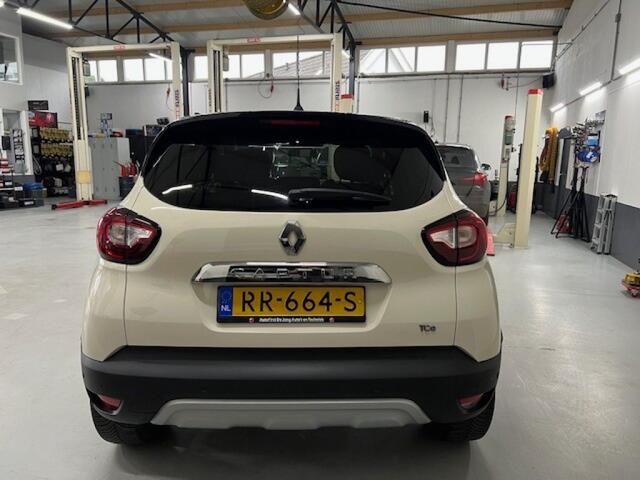 Renault CAPTUR INTENS, Camera, Dode hoek det, Navi, PDC, Clima, Led