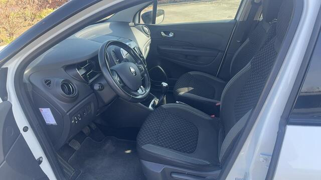 Renault CAPTUR 0.9 TCe 90pk Intens / Navigatie / Keyless / Camera / LED