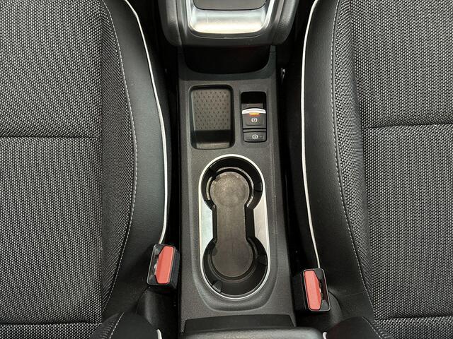Renault CAPTUR 1.3 TCe 140PK Intens | Automaat | Schuif-/kanteldak | Achteruitrijcamera | Navigatie 9,3" | Climate Control