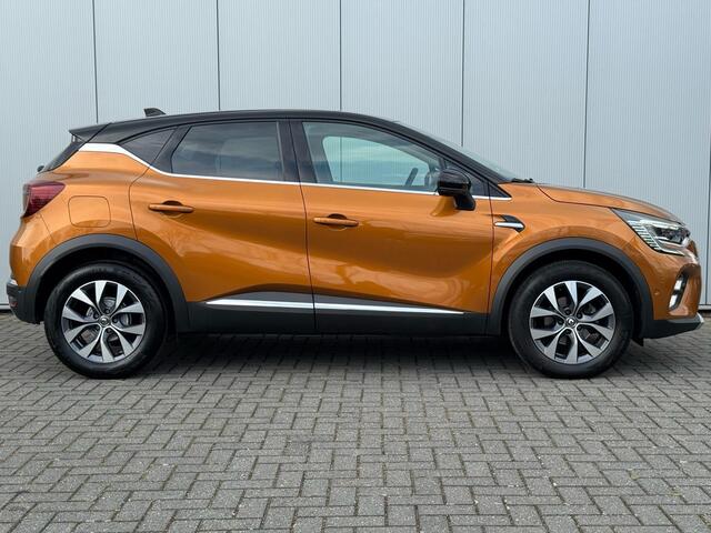 Renault CAPTUR 1.0 TCe 100 Intens / Navigatie / Trekhaak / Parkeersensoren / Lm velgen /