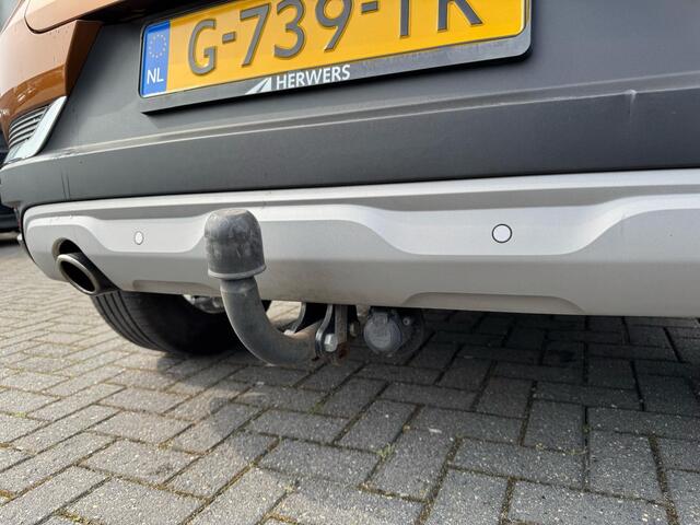 Renault CAPTUR 1.0 TCe 100 Intens / Navigatie / Trekhaak / Parkeersensoren / Lm velgen /