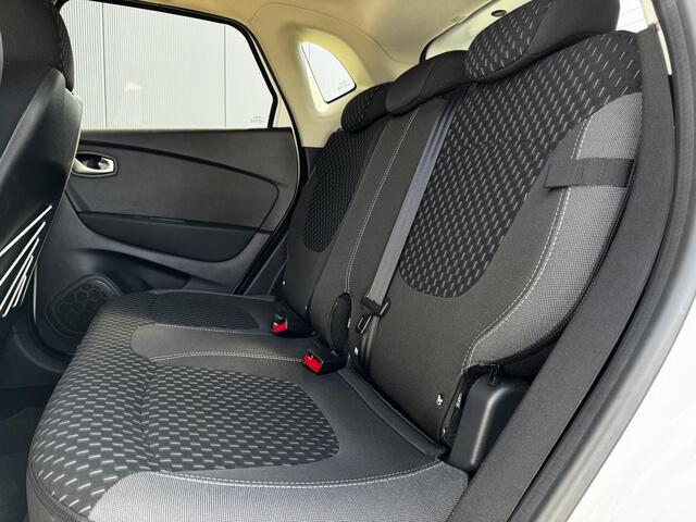 Renault CAPTUR 1.3 TCe Version S / Apple carplay/Android Auto / Electronic climate controle / Vast Panoramadak / Cruise controle / Navigatie /