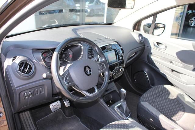 Renault CAPTUR 1.2 TCe Intens 120 pk EDC AUTOMAAT Navigatie, Cruise contr., Camera