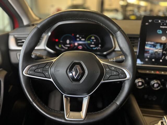 Renault CAPTUR 1.6 E-Tech Plug-in Hybrid Automaat 9.3" Touchscreen Navi Trekhaak 360 Camera Half Leer Dodehoek