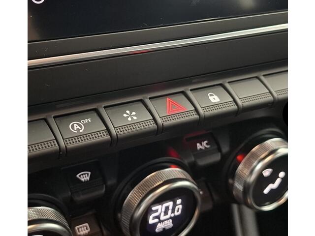Renault CAPTUR 1.0 TCe 100 Intens/Led/Keyless/Camera/Clima/Apple CarPlay