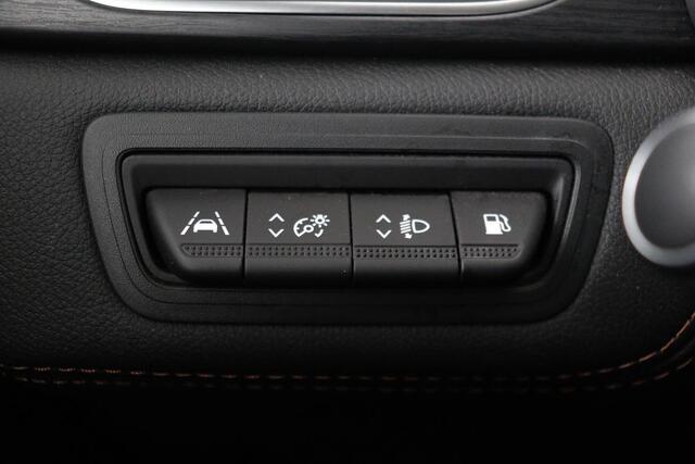 Renault CAPTUR 1.6 E-Tech Plug-in Hybrid 160 Initiale Paris