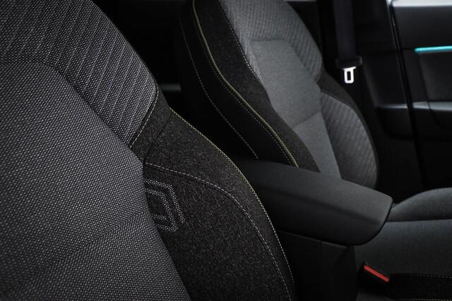 Renault CAPTUR 1.3 mild hybrid Techno 160pk | WINTER / DRIVING / NAVIGAIE- PACK | DAB | APPLE | CAMERA
