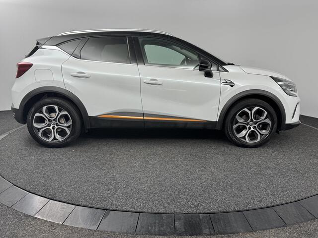 Renault CAPTUR 1.3 TCe 130 EDC Intens / Pack Orange / Automaat / Aanhangwagen geremd 1500 KG /