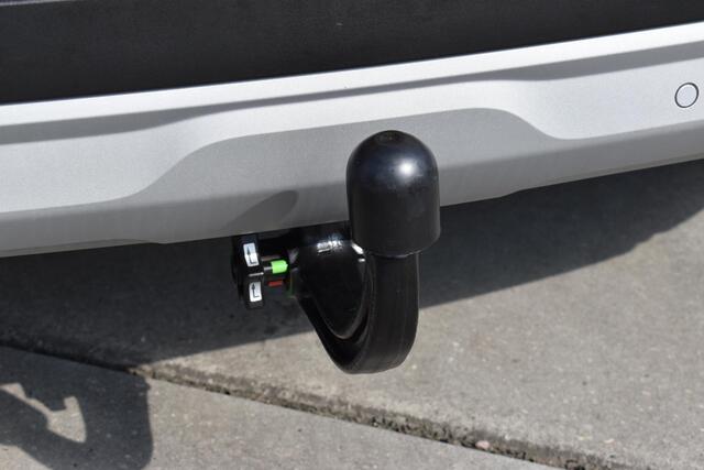 Renault CAPTUR E-Tech Plug-in Hybrid 160 Intens | TREKHAAK | CAMERA | NAVI | ALL-SEASONBANDEN | CRUISE CONTROL | CLIMATE CONTROL | ALL-SEASONBANDEN | PDC | LMV