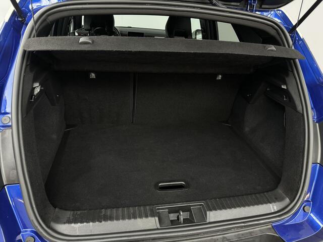 Renault CAPTUR 1.3 TCe 140 EDC R.S. Line Automaat | Navigatie | Achteruitrij camera | Cruise Control |