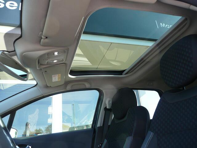 Renault CAPTUR TCe 90 Intens PACK PREMIUM/ PACK EASY LIFE/ GLAZEN DAK/ 4 SEIZOENSBANDEN/ TREKHAAK/ TWO-TONE KLEUR/ ETC... RIJKLAAR!