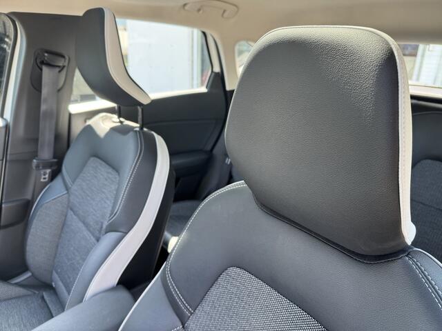 Renault CAPTUR 1.3 TCe 130 Automaat, Panoramadak, line assist, Camera Een proefrit levert het bewijs. Neem contact op en we maken een afspraak!