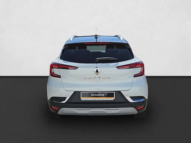 Renault CAPTUR 1.3 TCe 140 Intens EDC AUTOMAAT / 18 INCH / CAMERA / STOEL EN STUURVERWARMING / FABRIEKSGARANTIE TOT 02.2027