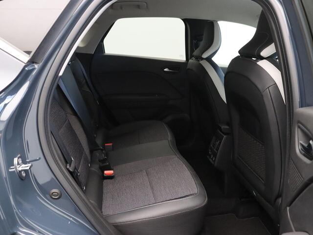 Renault CAPTUR 1.0 TCe 100 Intens | Trekhaak | Achteruitrijcamera | Parkeersensoren voor en achter | Climate control | Cruise control |