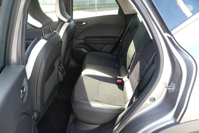Renault CAPTUR 1.3 TCe 140 Intens ADAPTIEVE CRUISE, CLIMA, NAVI, WINTER PACK, PDC V&A, 14.781KM